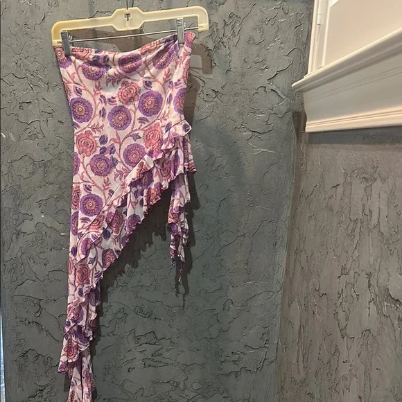 Free People strapless new never worn without tag Floral Asymmetrical Top - Picture 2 of 3